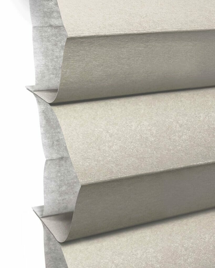 Grand Pleat T37-637 Cloud Puff BO